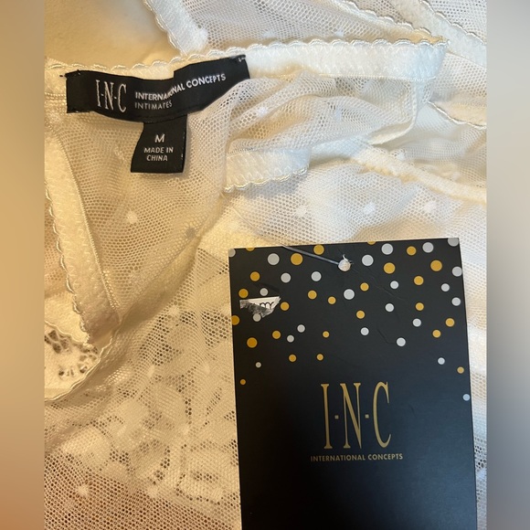 NWT INC INTERNATIONAL CONCEPTS Cupped Swiss Dot Sheer Lace Thong Bodysuit White - Picture 5 of 7